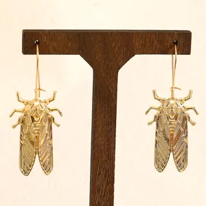 Orecchini pendenti cicala dorata insetto creativo lunghi scarabeo bigiotteria donna