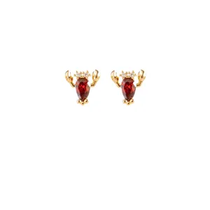 Exquisite goldene Hummer Ohrstecker mit rotem Zirkon und funkelnden Kristallen für Damen.