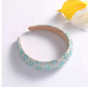 Vue détaillée du serre-tête strass cristal tournesol, accessoire cheveux brillant