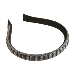Elegant pearl rhinestone headband for women, sparkly crystal beaded hair hoop fashion accessory.