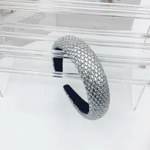 Serre-tête scintillant en strass de cristal, cerceau de cheveux rembourré argenté pour femmes.