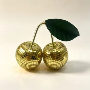 Décoration cerise miroir disco dorée brillant réfléchissant fruit ornement de maison