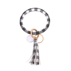 Zwart-witte ruitjes lederen armband sleutelhanger met bijpassende kwast en sublimatieblanco.