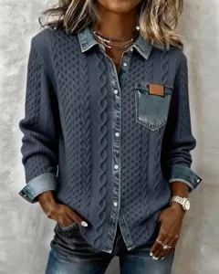 Vue détaillée de la veste chemise élégante en maille et denim pour femmes à manches longues.