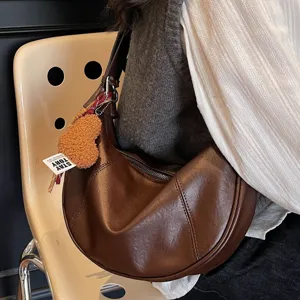 Retro commuter brown crescent shoulder bag, large capacity minimalist hobo bag for women