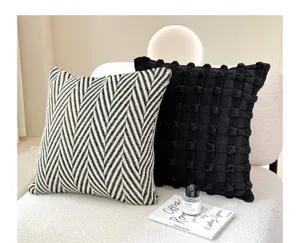 Housse de coussin décorative style français, ensemble de coussins texturés pour canapé.
