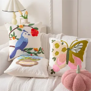 Pastorale bestickte Kissenbezug Set für Sofa und Bett, gemütliche Dekoration im Landhausstil.