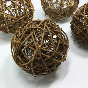 Natural rattan twig decorative balls for floral arrangement, Christmas festive decor.
