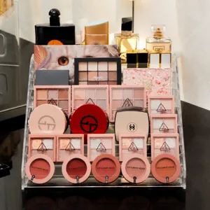 Organizador de maquillaje de acrílico transparente, expositor cosmetico de varios niveles.