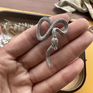 Tibetan silver snake pendant DIY jewelry accessory vintage metal craft charm making supplies