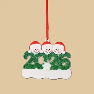 Natale 2026 ornamento appendibile di pupazzo di neve in famiglia con nastro rosso decoro