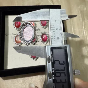 Fornitura di gioielli in rame con cabochon lepidolite vista dettagliata misura per fai da te