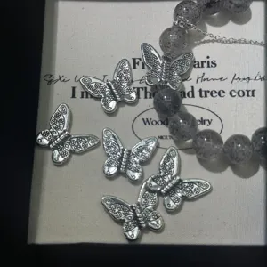 Tibetisches Silber Legierung Schmetterling Abstandsperlen Blumenkappen DIY Schmuckzubehör Vintage Retro Armband Zubehör Handwerk Charms