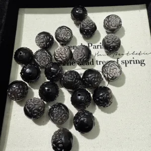 Perles en obsidienne en vrac avec motif géométrique sculpté, idéales pour bijoux et bracelets DIY.