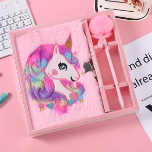 Rosa flauschiges Einhorn Notizbuch und Stift Geschenkset, süßes Plüschtagebuch für Mädchen.