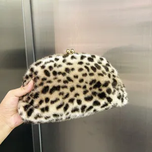 Retro Leo Print Pluesch Kussverschluss Clutch Tasche schicke Herbst Winter Abendtasche Damen.