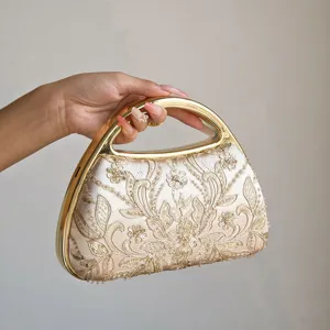 Stile Neo-Cinese Ricamo Floreale Raso Borsa da Sera Vintage Manico Metallico Pochette per Donne Banchetto Matrimonio