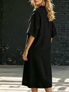 Robe longue noire décontractée à manches courtes et poches pour femmes, idéale pour le printemps.