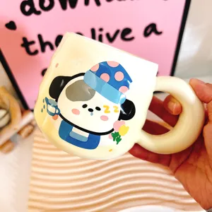 Cute cartoon puppy ceramic mug with big handle, aesthetic coffee cup for couples and daily gift details.
