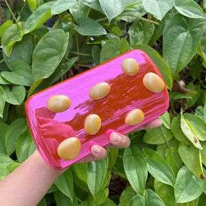 Metallische Bonbonfarben Abendtasche, unregelmäßige Polka-Dot Umhängetasche für Damen.