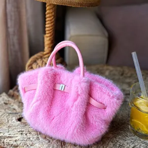 Rosa flauschige Kunstfell Handtasche, süße Winter Plüsch Shopper Umhängetasche mit Riemen.