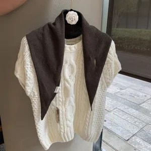 Korean style soft knit triangular scarf and white short sleeve sweater set, autumn versatile chic shawl.