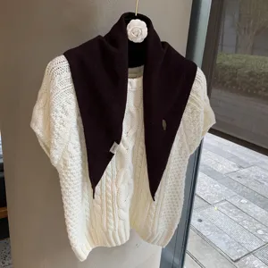Korean soft knit triangular mini scarf and white short sleeve sweater set for women autumn.