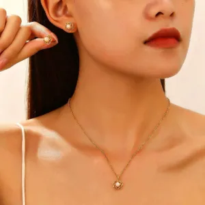 Gouden holle bloem parel ketting en oorbellen set, elegante sieraden set voor dagelijks.