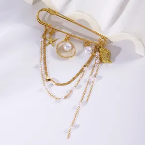 Spilla conchiglia stella marina stile vacanze estive, catene perle eleganti dettagli.