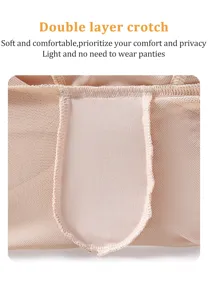 Gros plan sur l'entrejambe double couche respirant pour un confort féminin optimal.