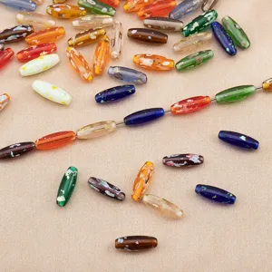 Bunte 4x12mm Glasperlen Schiffchen für DIY Armbänder Halsketten handgemachte Schmuck Zubehör Detail
