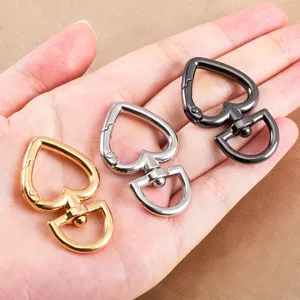 Herzfömige Metall Federkarabiner Drehbare Haken für DIY Schlüsselanhänger Taschen Zubehör.
