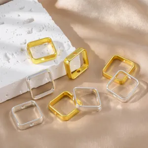 Detailansicht quadratischer Legierungs Perlenringe in Gold Silber fur Schmuckherstellung.