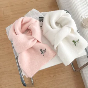 Winter Warm Kaschmirähnliches Acryl Schal Mit Kleines Pferd Stickerei Weich Mode Lässig Quaste Halswärmer Für Damen