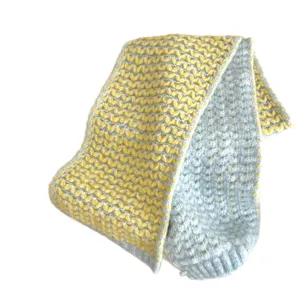 Bufanda de punto acogedora con patrón de corazones, calentador de cuello suave para mujer.