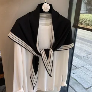 Bufanda Triangular de Jacquard de Tejido Cálido de Invierno Mujeres Estilo Coreano Chal Versátil Moda Envoltorio de Cuello