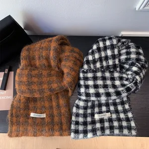 Retro plaid knitted scarf for women, soft winter warm woolen shawl, cozy couple neckerchief.