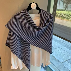 Chal triangular de punto a rayas otoño invierno bufanda de lana acogedora abrigo elegante mujer