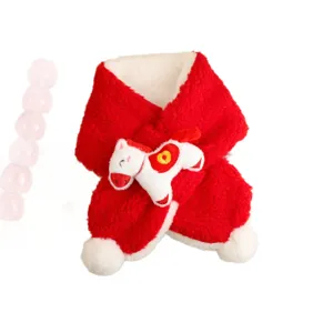 Écharpe en peluche rouge d'hiver pour enfants avec ornement de cheval, tour de cou chaud.