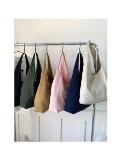 Large capacity canvas shoulder tote bag casual vintage shopping bag for women commuter daily use