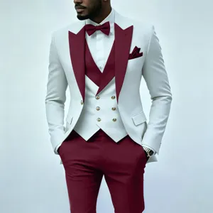 Eleganter Herren 3-teiliger Business Anzug mit weißer Jacke und bordeauxroter Weste.