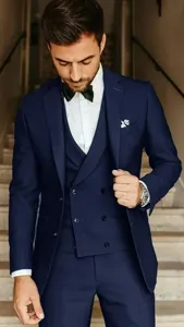 Men's slim fit three-piece suit business casual formal wear wedding tuxedo professional attire