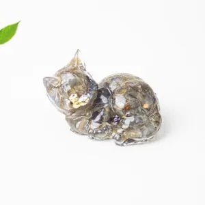 Crystal stone resin cat figurine detail, perfect cute desktop ornament for home and office decor.