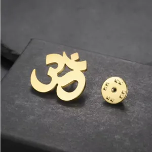 Broche De Solapa Con Simbolo Om Dorado Yoga Espiritual Joya De Acero Inoxidable Accesorio