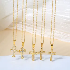 Goldener Edelstahl Zirkon Kreuz Anhänger Halskette Set für Frauen, elegante Schlüsselbeinkette.
