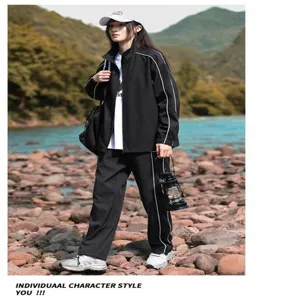 Outdoor windbreaker jacket two-piece set for men and women, spring casual sports apparel.