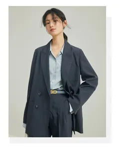 Women retro leather belt suit outfit elegant minimalist design versatile fashion accessory