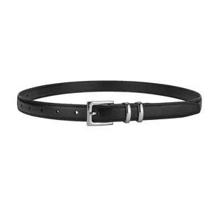 Vue détaillée de la ceinture en cuir noir pour femme avec boucle ardillon argentée métal.