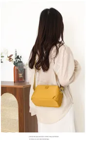 Freizeit minimalistische Nylon Umhängetasche für Damen, leichte kleine Schultertasche Pendeln.