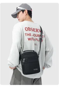 Modische schwarze Umhängetasche für Herren, mehrschichtige Freizeittasche für Pendler u. Reisen.